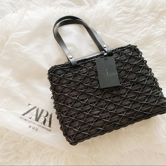 Handbags - NWT Zara Wicker Bag